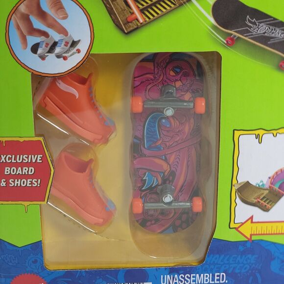 Hot Wheels 2023 Tony Hawk Octopark‎ Skate Set Playset Fingerboard & Shoes NEW - Picture 10 of 16